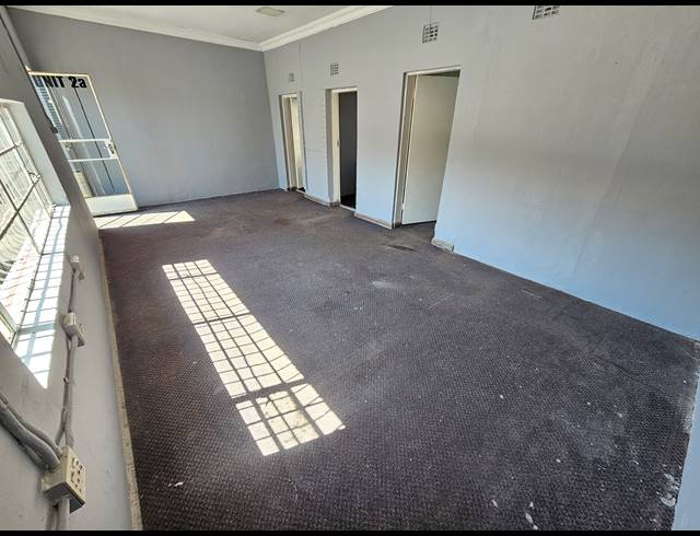 297M² FACTORY TO LET IN ANDERBOLT